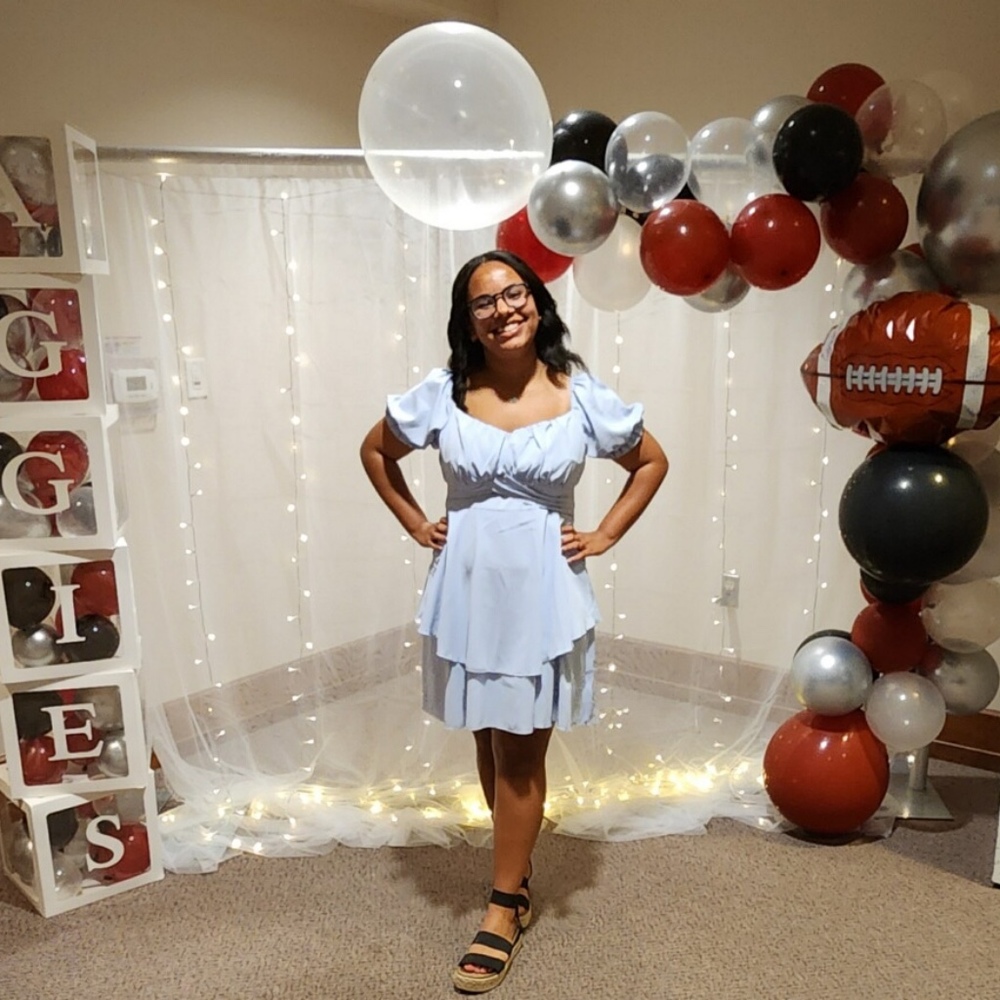 Meet your Posher, Adrianna